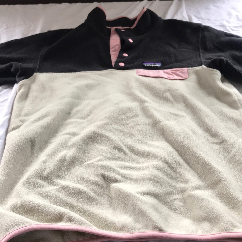 Light pink, grey, and cream Patagonia sweatshirt